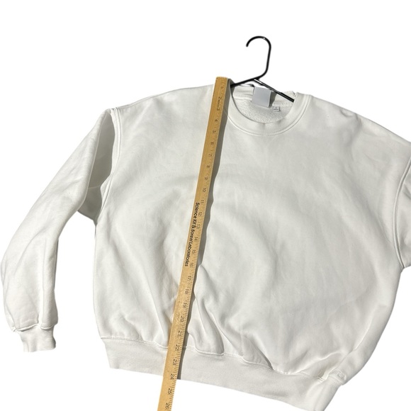 Aritzia cozy fleece mega crew White Women's Sweatshirt - Picture 8 of 8